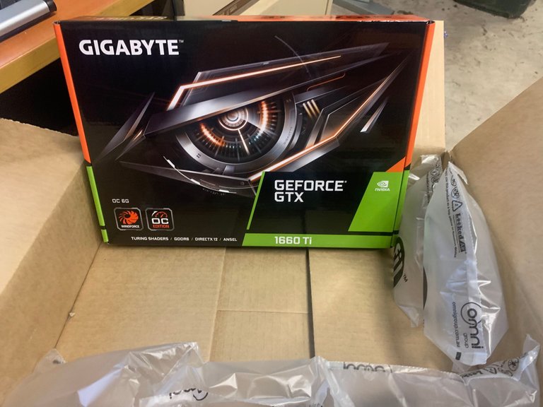 1660ti box.jpg