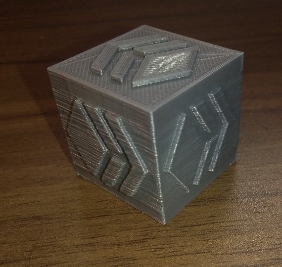 3d-gray-cube4.jpg
