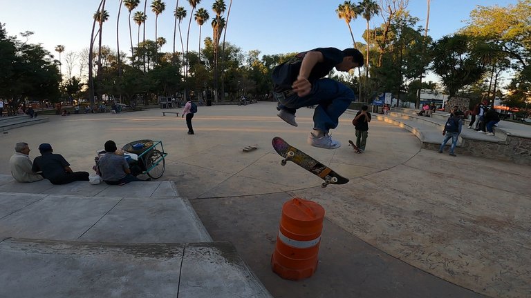 ⚡️Tristan got the sickest pics of the album guys just look at this FS Flip picture!⚡️ 