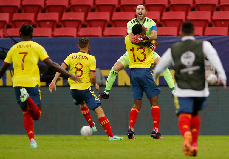 24.-Copa-America-2021-cuartos-de-final-Colombia-Ospina.png