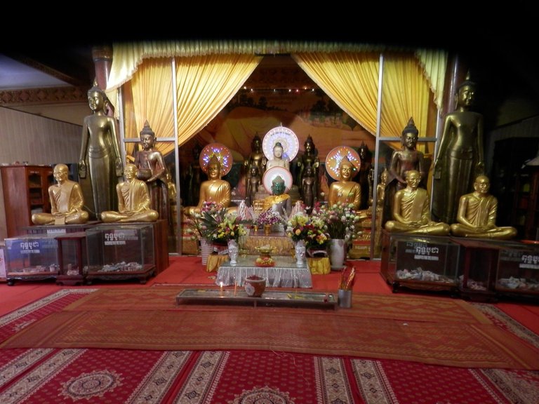 buddhist temple cambodia.jpg