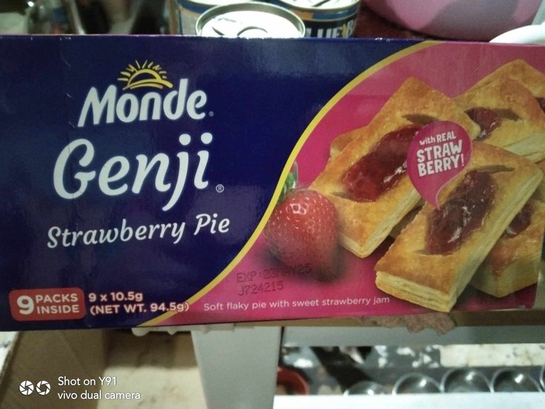 strawberrypie.jpg