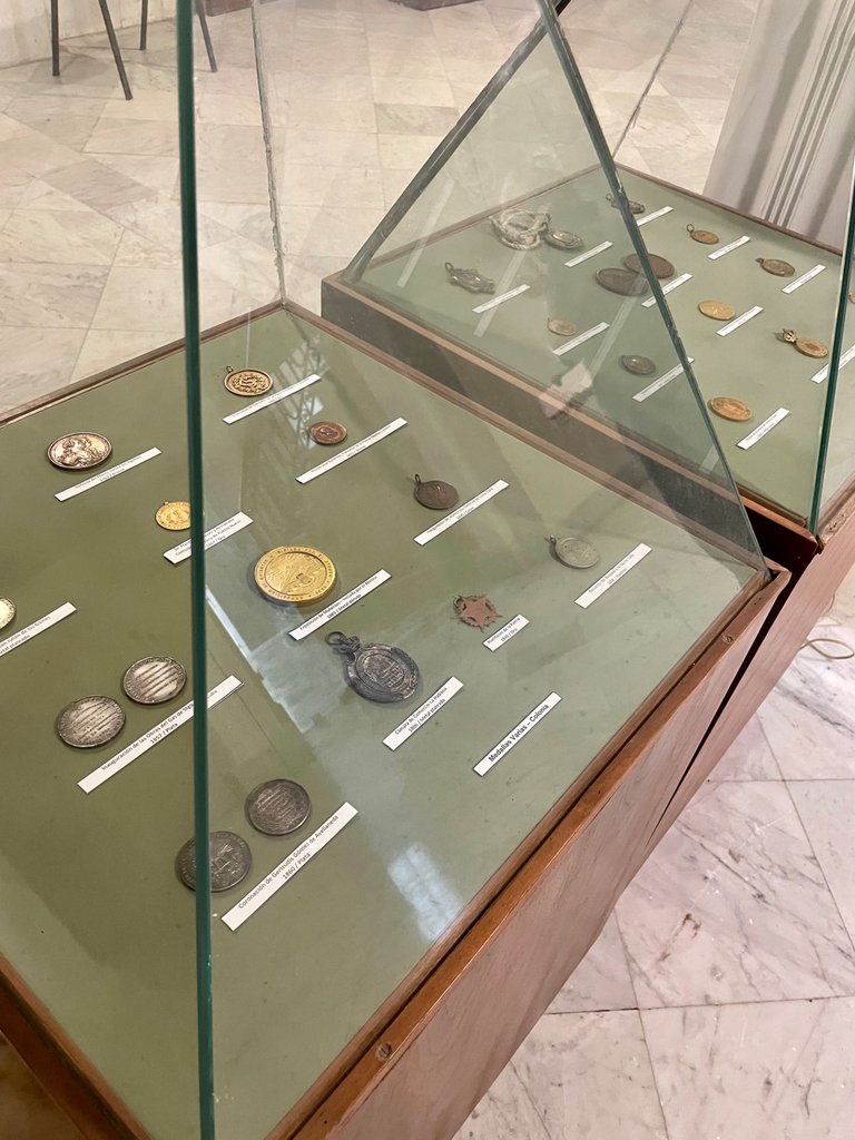 $1