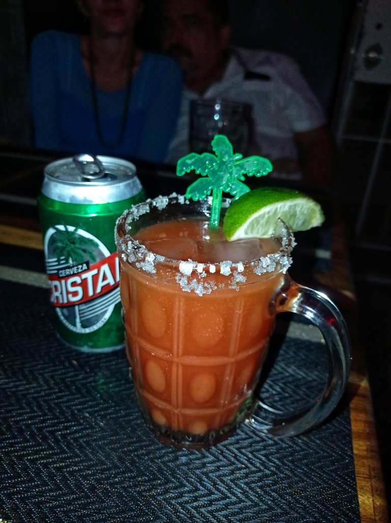 1700758400664-01.jpeg