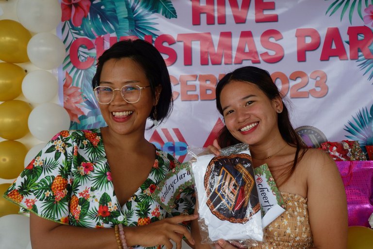 hivecebuxmas424.JPG