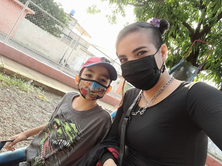 rafa y yo parque.jpg