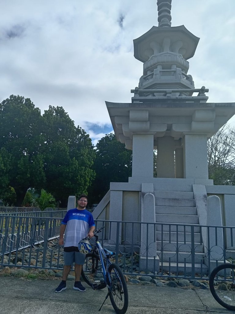 Vista panorámica de la ciudad de Panamá durante una ruta en bicicleta.