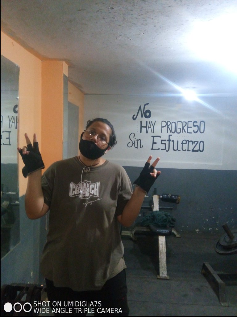 gimnasio y otros 067.jpg