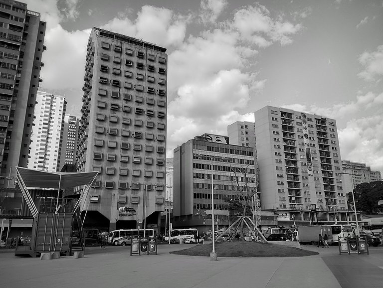 2-IMG_20250108_161757_HDR~2.jpg