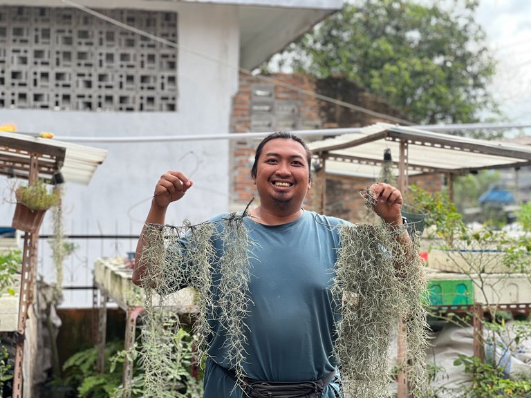 The Plant With Strange Names
