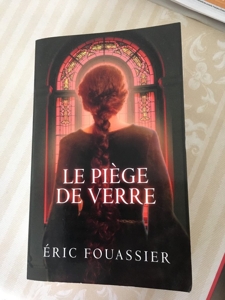 livre eric fouassier le piège de verre.jpg