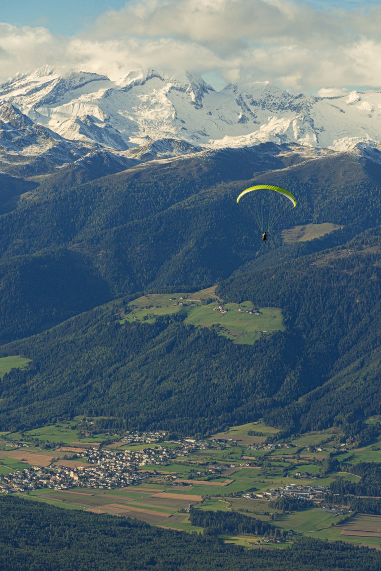 paragliding1.jpg