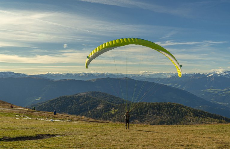 paragliding0.jpg