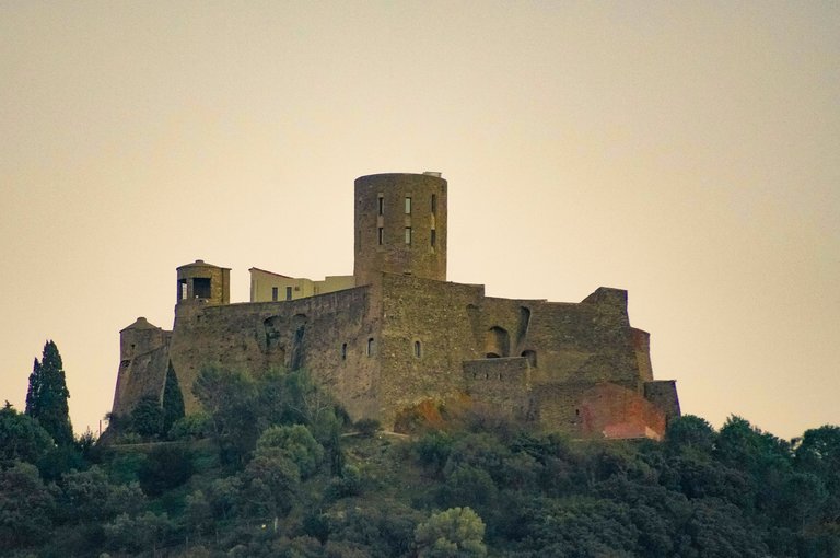 Fort St. Elme Collioure.jpg