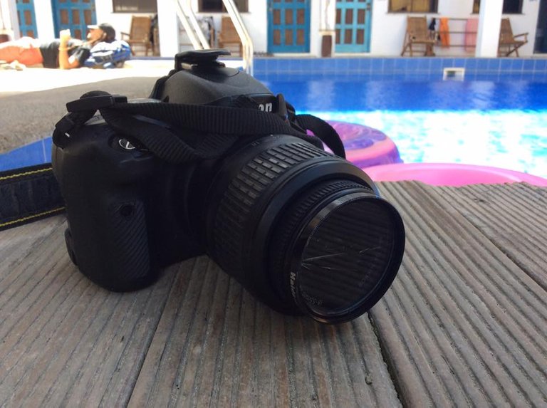 nikon02.jpg