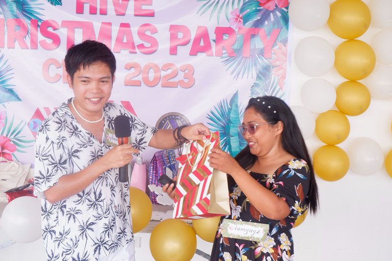 hivecebuxmas743.JPG