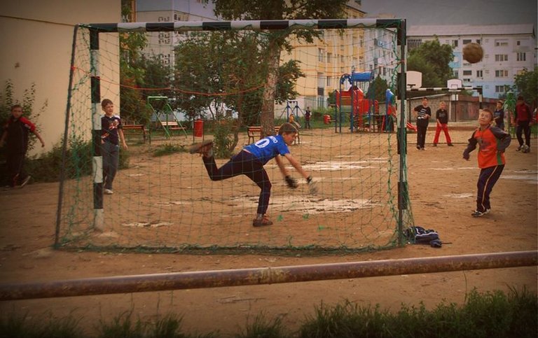 Strong defense, Baia Mare, Romania, 2011