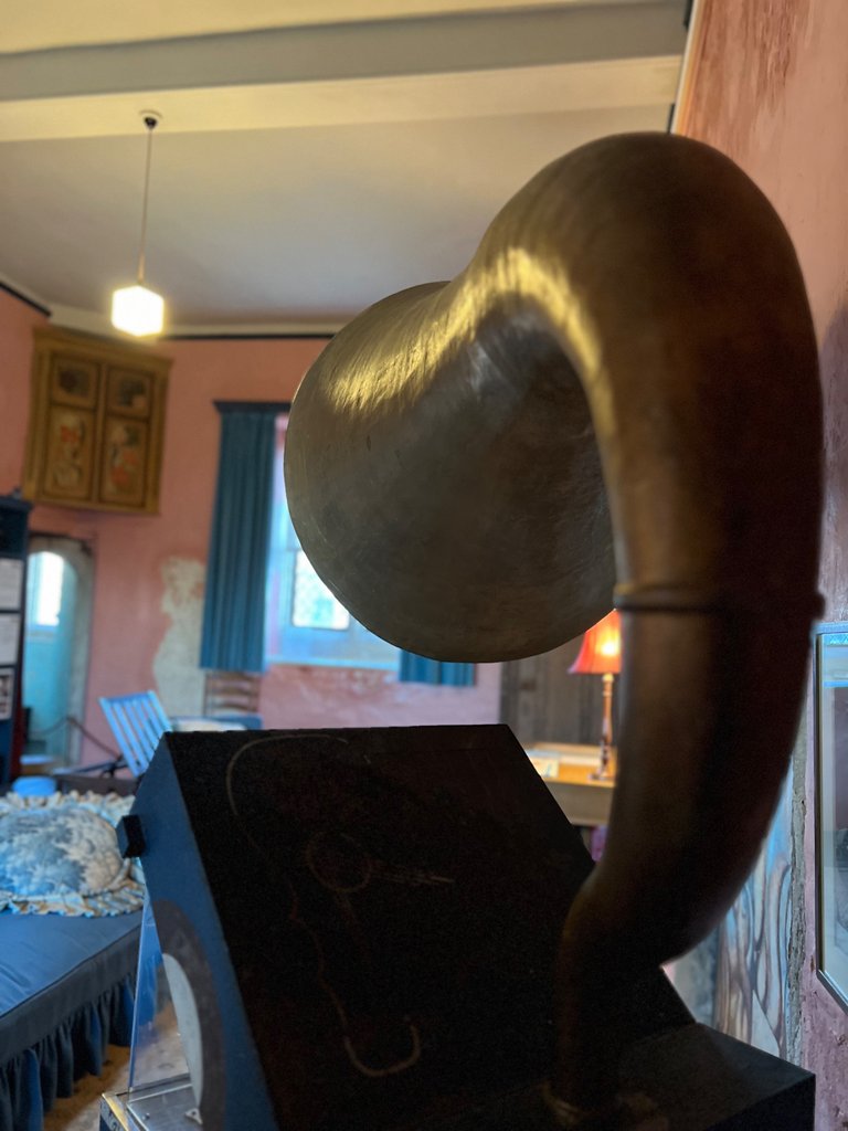 Gramophone, Knole's Medieval Deer Park, Sevenoaks, Kent, England, UK, November 2023