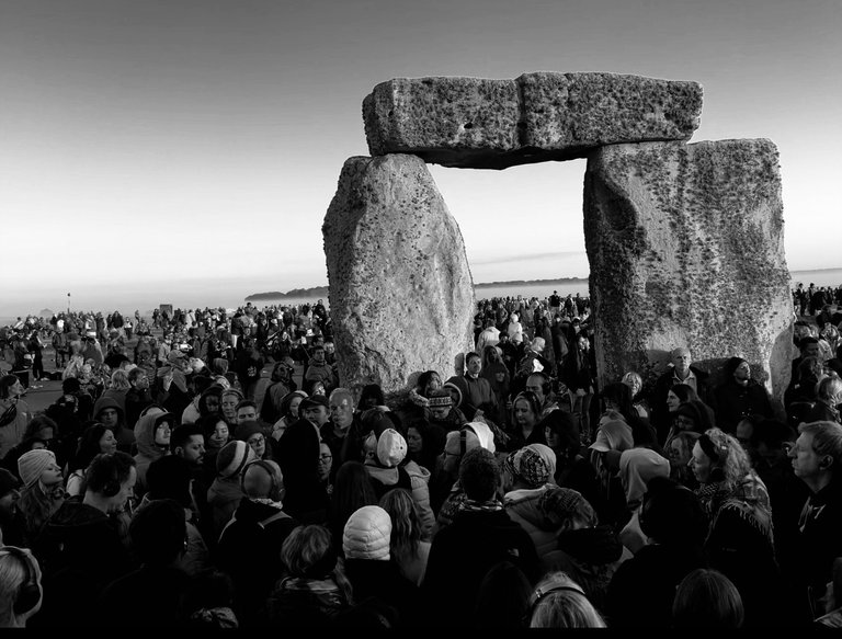 Sunset Meditating Crowd, Stonehenge, summer solstice, UK 2024