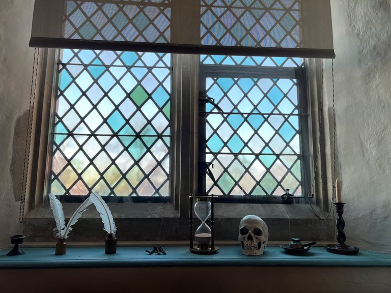 Writer's Window, Knole's Medieval Deer Park, Sevenoaks, Kent, England, UK, November 2023IMG_4245.jpeg