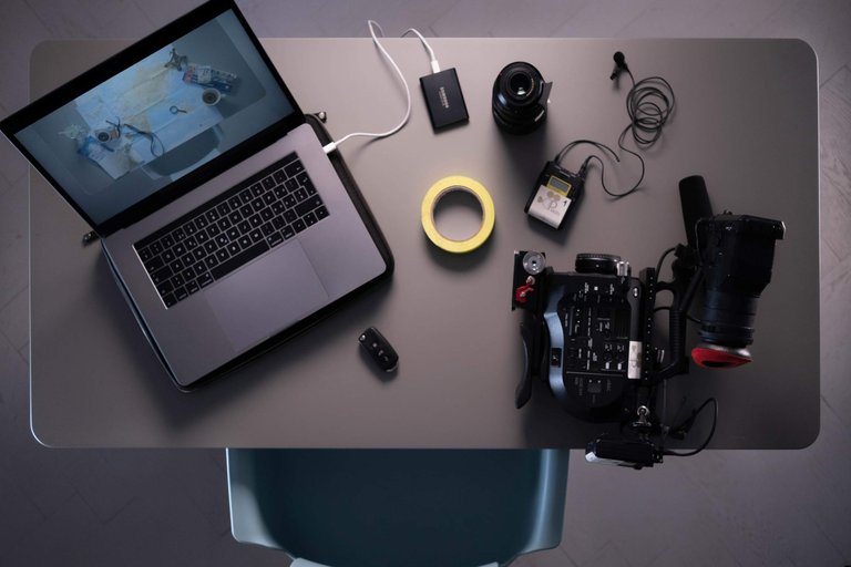 desk_shot_web.jpg