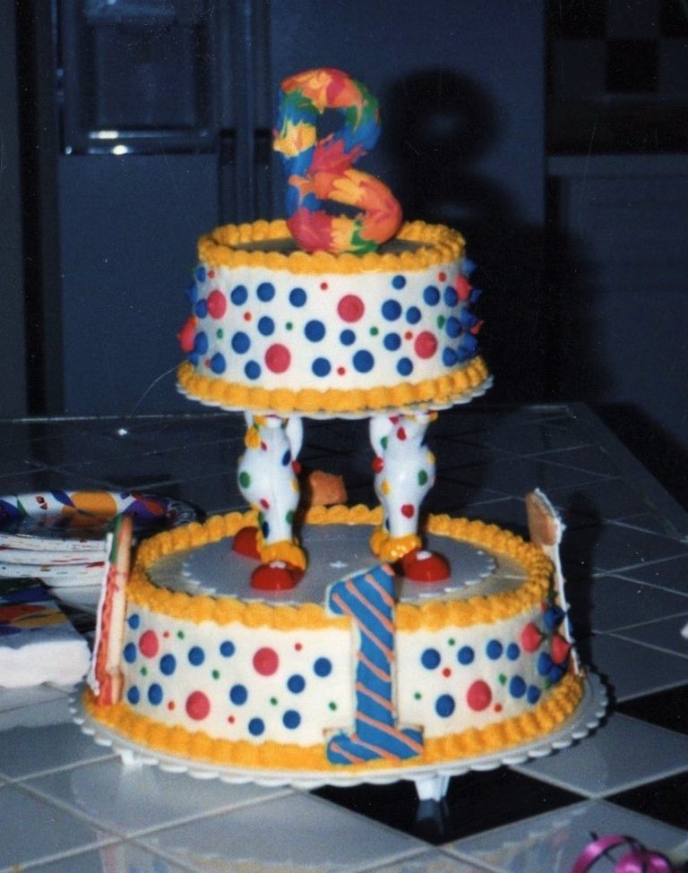 BRYCES' FIRST CAKE001.jpg