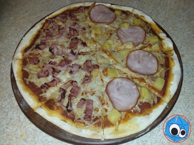 cooked pizza.jpg