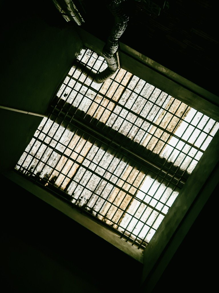 This photo is of the skylight in the room, it jus looked cool