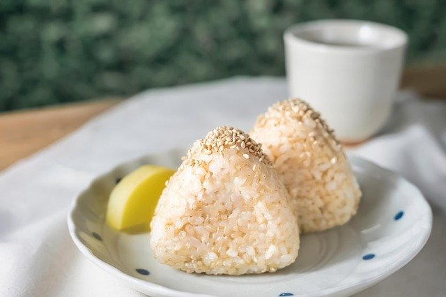 onigiri-7519669_640.jpg