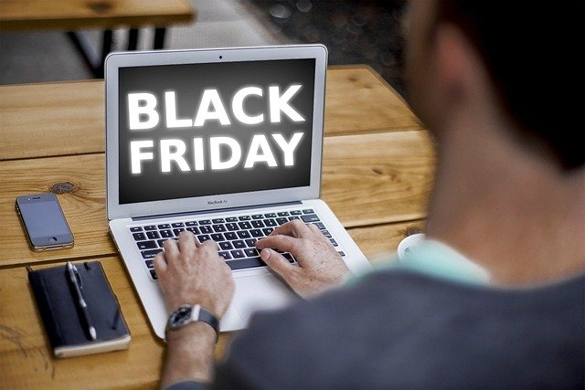 black-friday-4645768_640.jpg