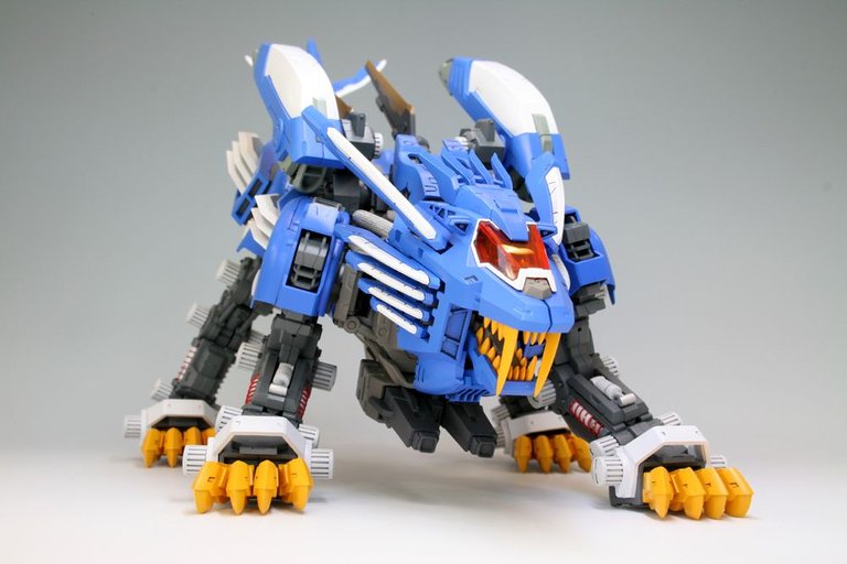 BT-1-72-ZOIDS-Blade-Liger-Assembled-model-Anime-Action-Figure-Birthday-Christmas-gift.jpg