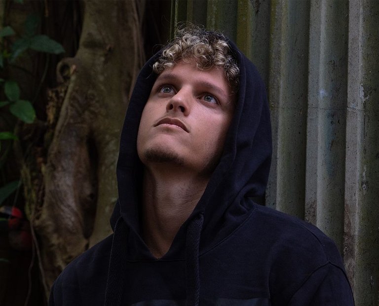 he01.jpg