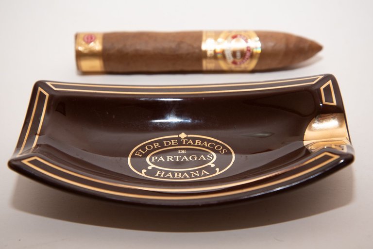 partagas01.jpg