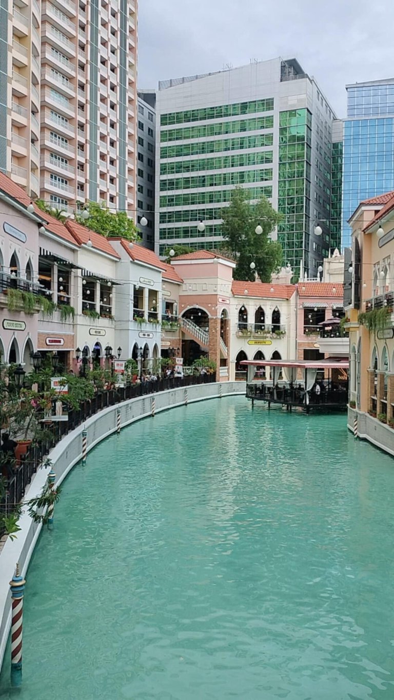 Venice Mall In Taguig City, Philippines.