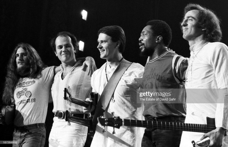 Mahavishnu Orchestra 3.jpg