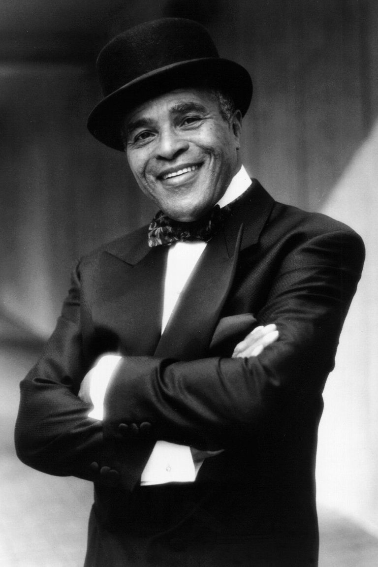 Jon Hendricks 1.jpg