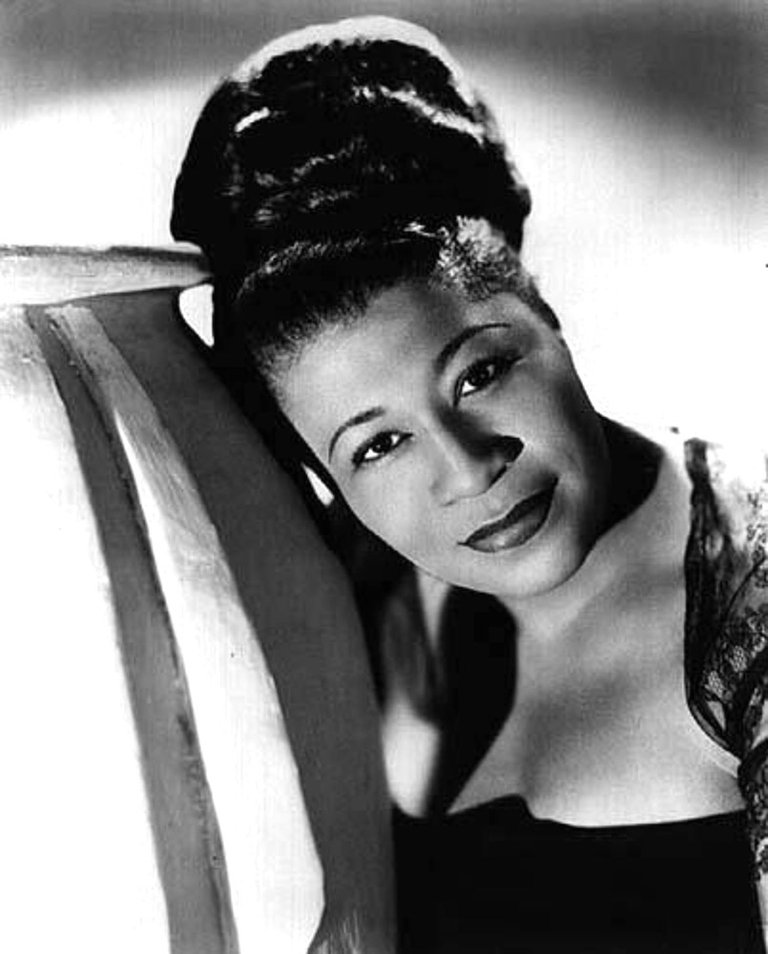 Ella Fitzgerald 2.jpg