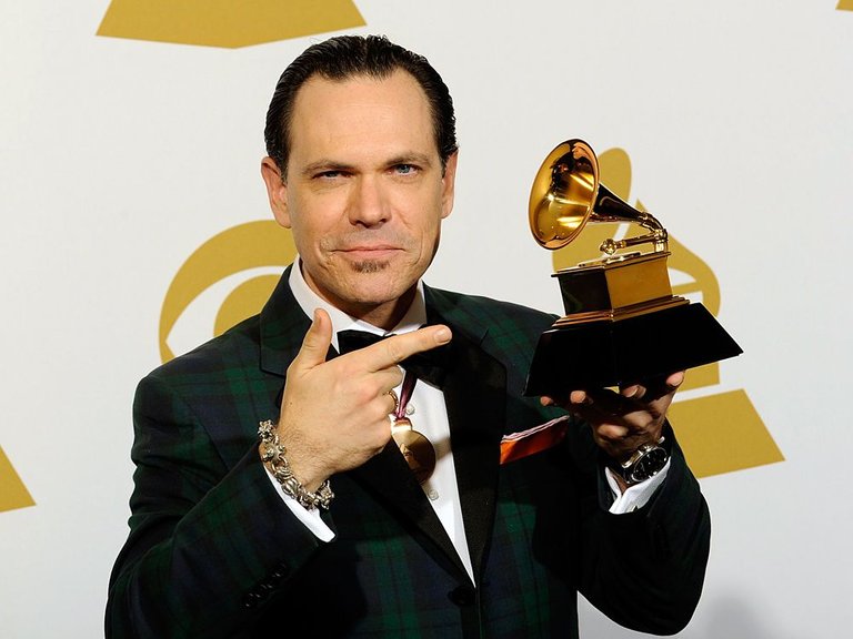 Kurt Elling 1.jpg