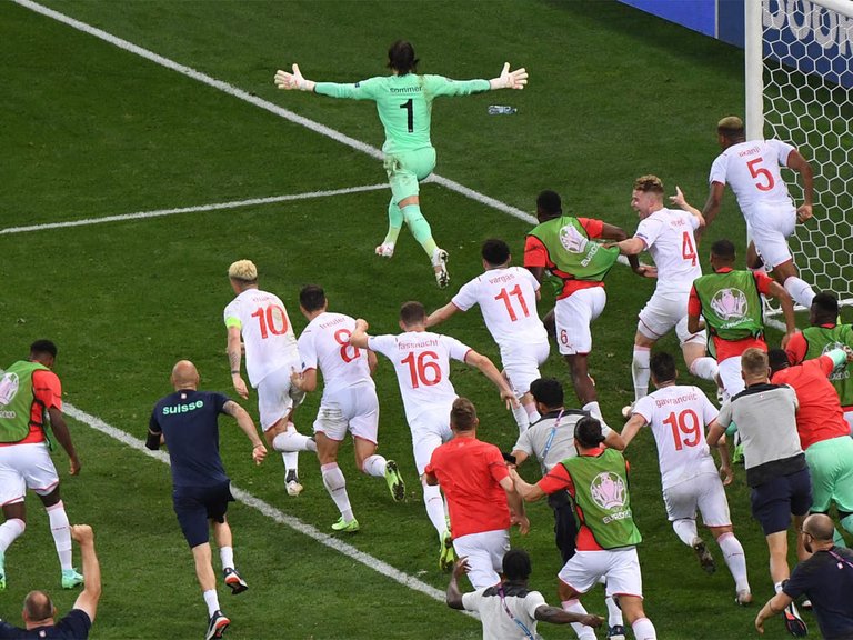83928271.jpg
