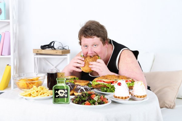 depositphotos_49096307-stock-photo-fat-man-eating-a-lot.jpg