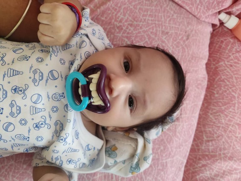 Adoro ese chupete | I love that soother