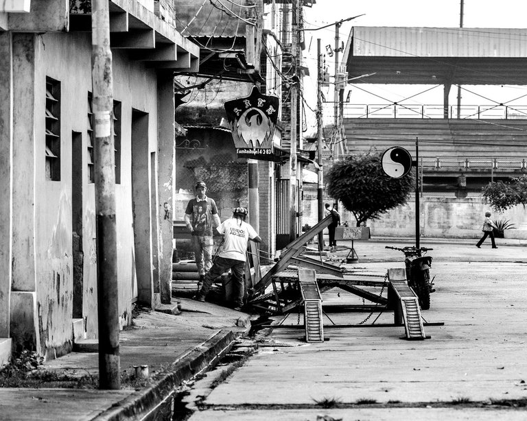 T01.jpg