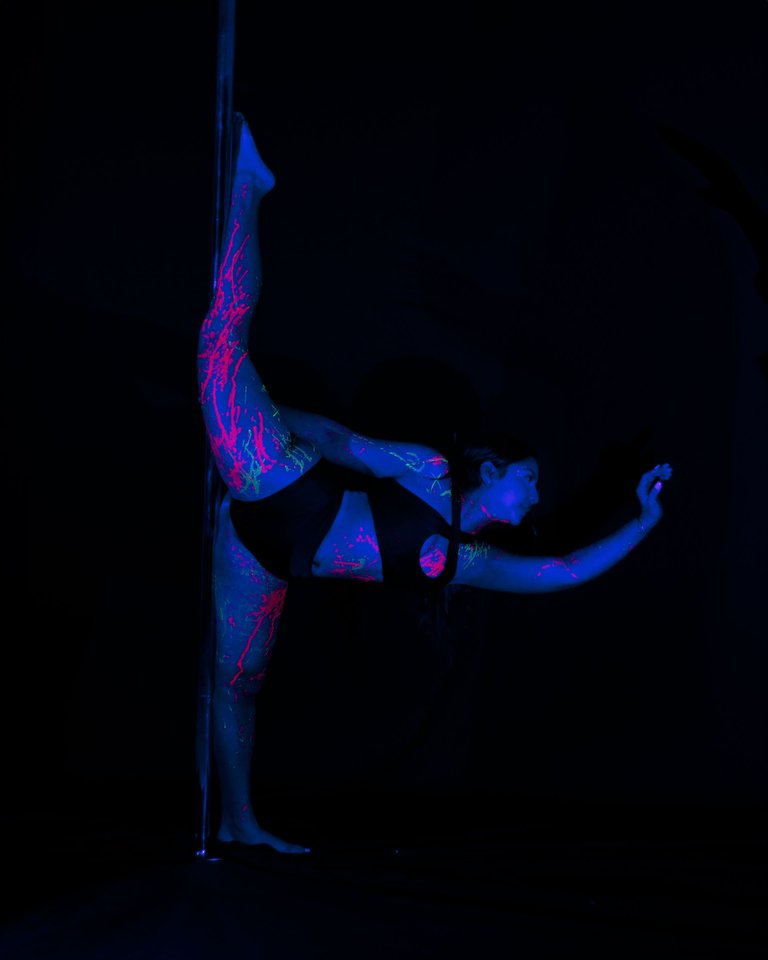 pol neon (50).jpg