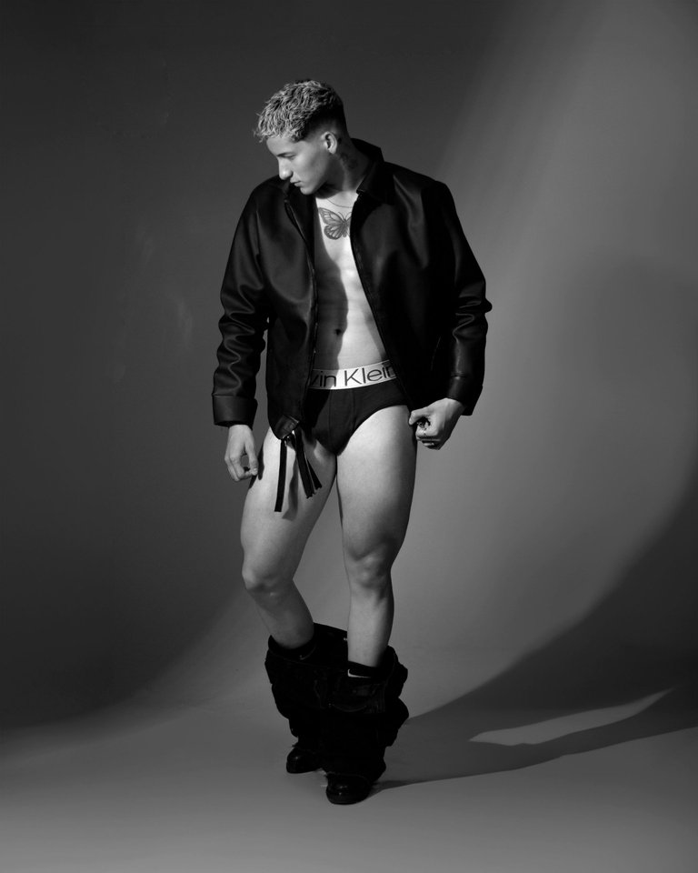 aaron (50).jpg