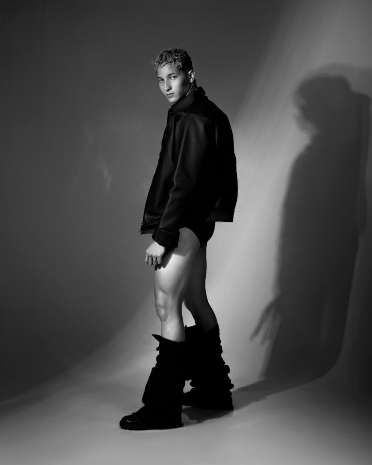 aaron (46).jpg