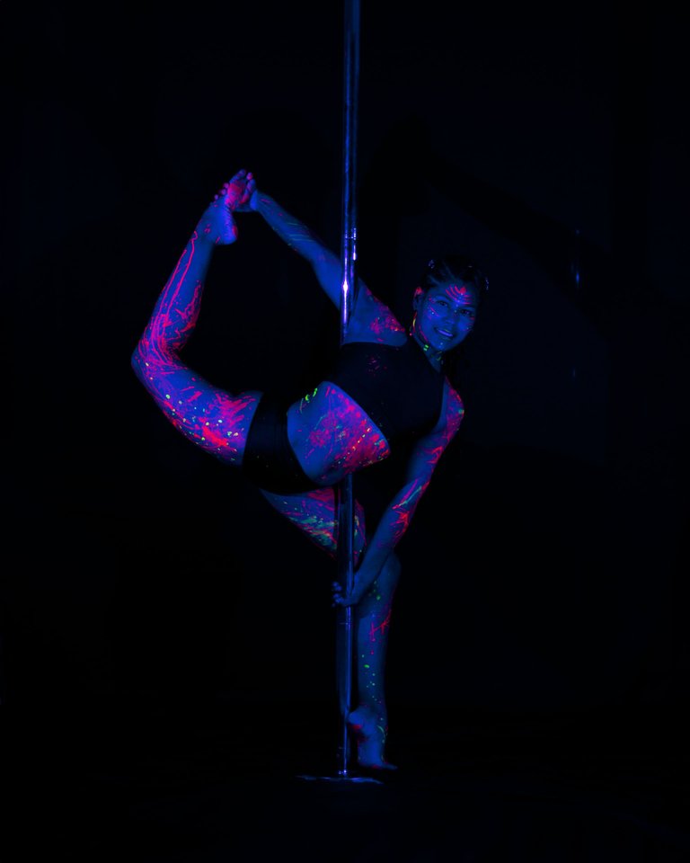 pol neon (60).jpg