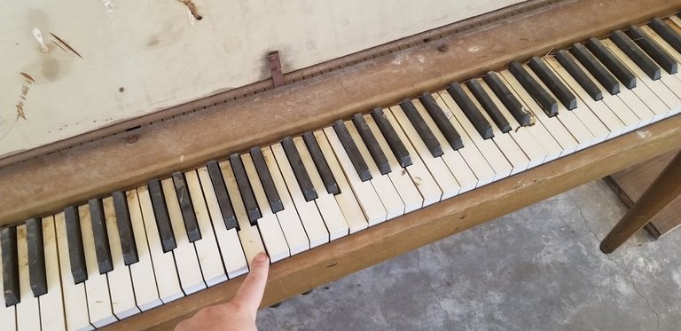 piano.jpg