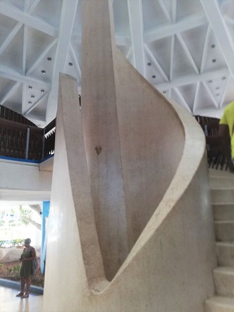 Escalera Centro.jpg