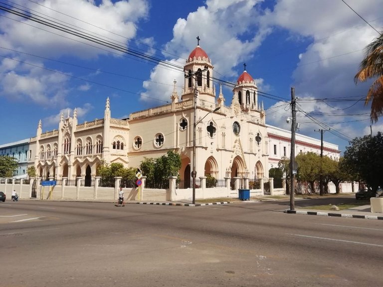 Si Iglesis Costado.jpeg