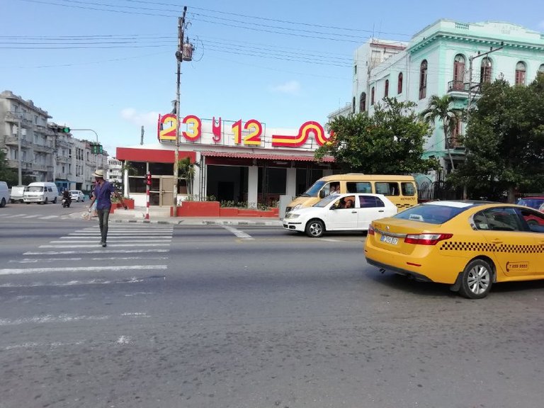 23 y 12 cafeteria.jpeg